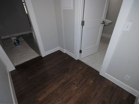 2nd image of 1227-1241 Burlingame Ave #240-211