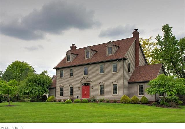 1st image of 1740 Forest Dr