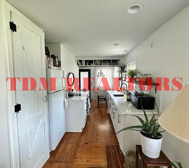 200 Orchard St — Photo 4