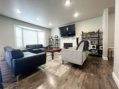 5658 S Village Way Photo 1 5658 S Village Way Photo 1