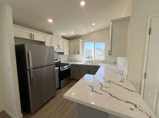 167 Louise Ln #167, Davis, CA 95618