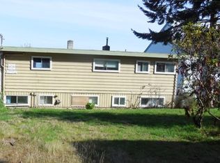 6365 Wilson Pl, Clinton, WA 98236