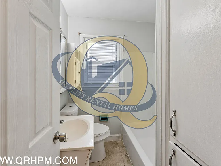 955 S Ballenger Hwy — Photo 10