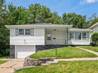 7214 Northridge Dr, Omaha, NE 68112