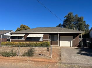 1109 2nd St, Redding, CA 96002