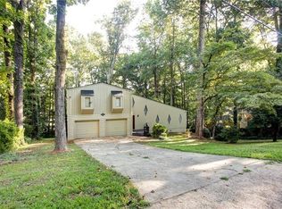 225 Carmichael Rd, Woodstock, GA 30189