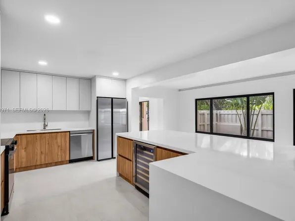 220 NE 105th St, Miami Shores, FL 33138