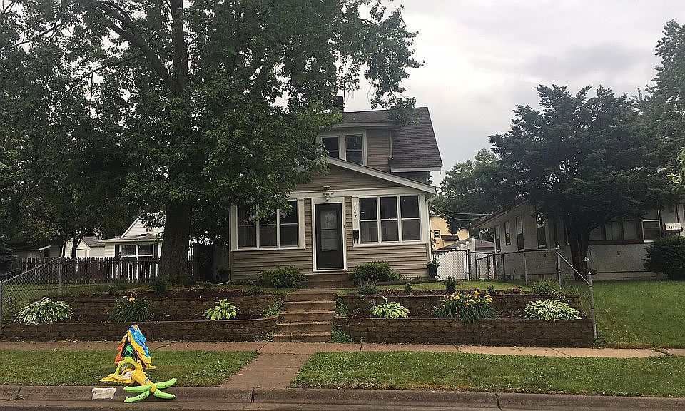 1st image of 1742 York Ave
