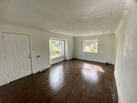 3rd image of 2627 E Martin Luther King Jr Blvd