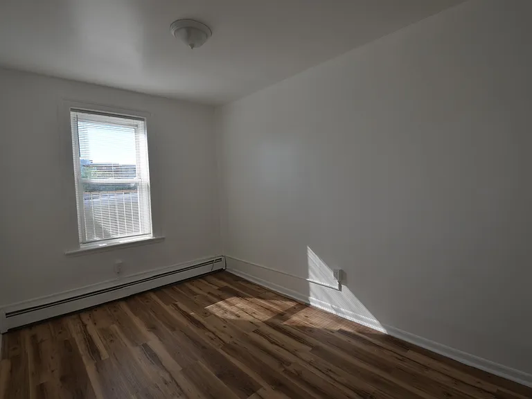 169-171 Avenue F3C #3C — Photo 6