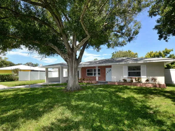 2307 Tangerine Dr, Sarasota, FL 34239