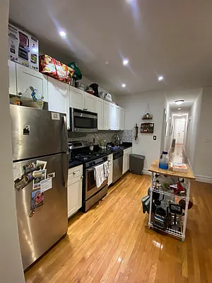 Rented by Aimee Grodanz, LREB | media 6
