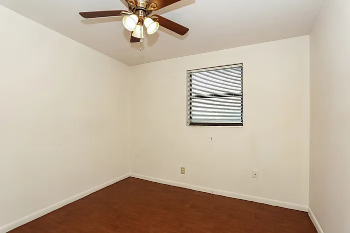 1004 Maynard St — Photo 13
