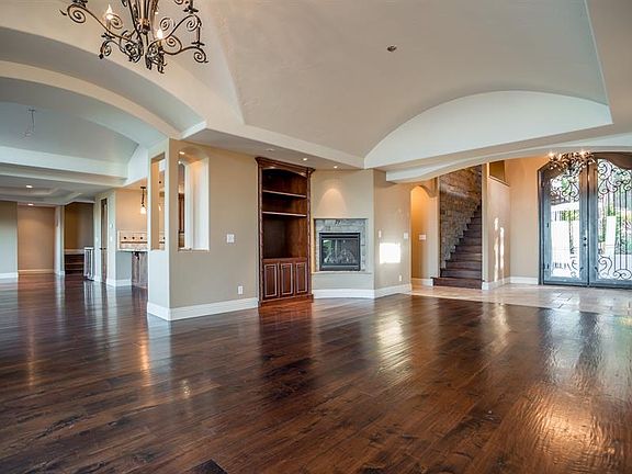 5th image of 16144 Cypress Way