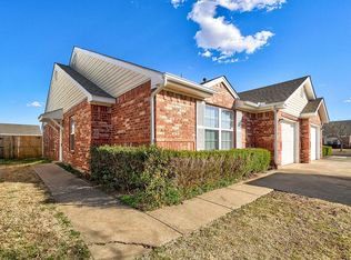 2406 Leeds Ln, Norman, OK 73071