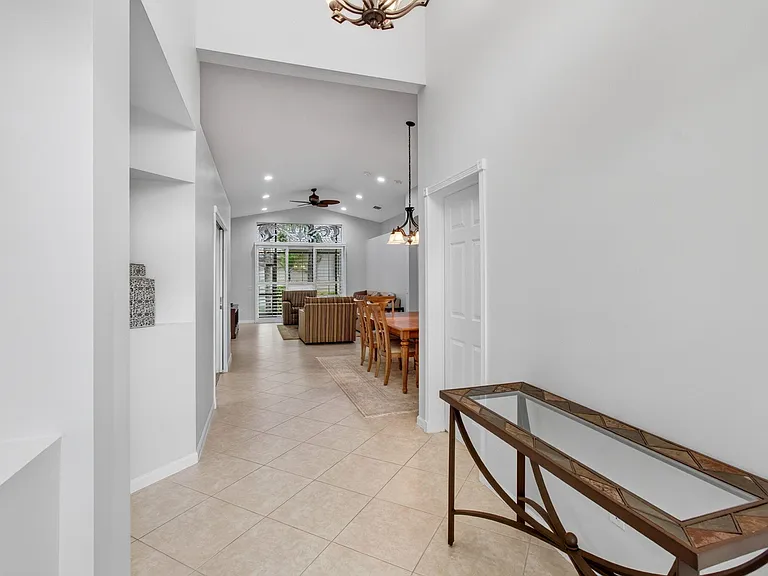 9895 Tallyrand Dr — Photo 5