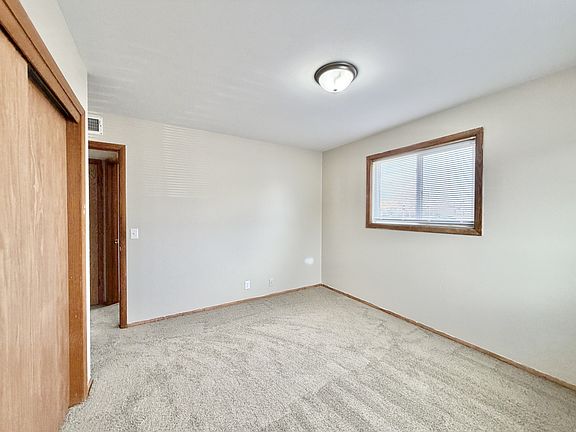 3rd image of 1320 N Randall Ave #4