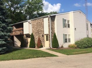 2178 Clark St APT 6, East Troy, WI 53120