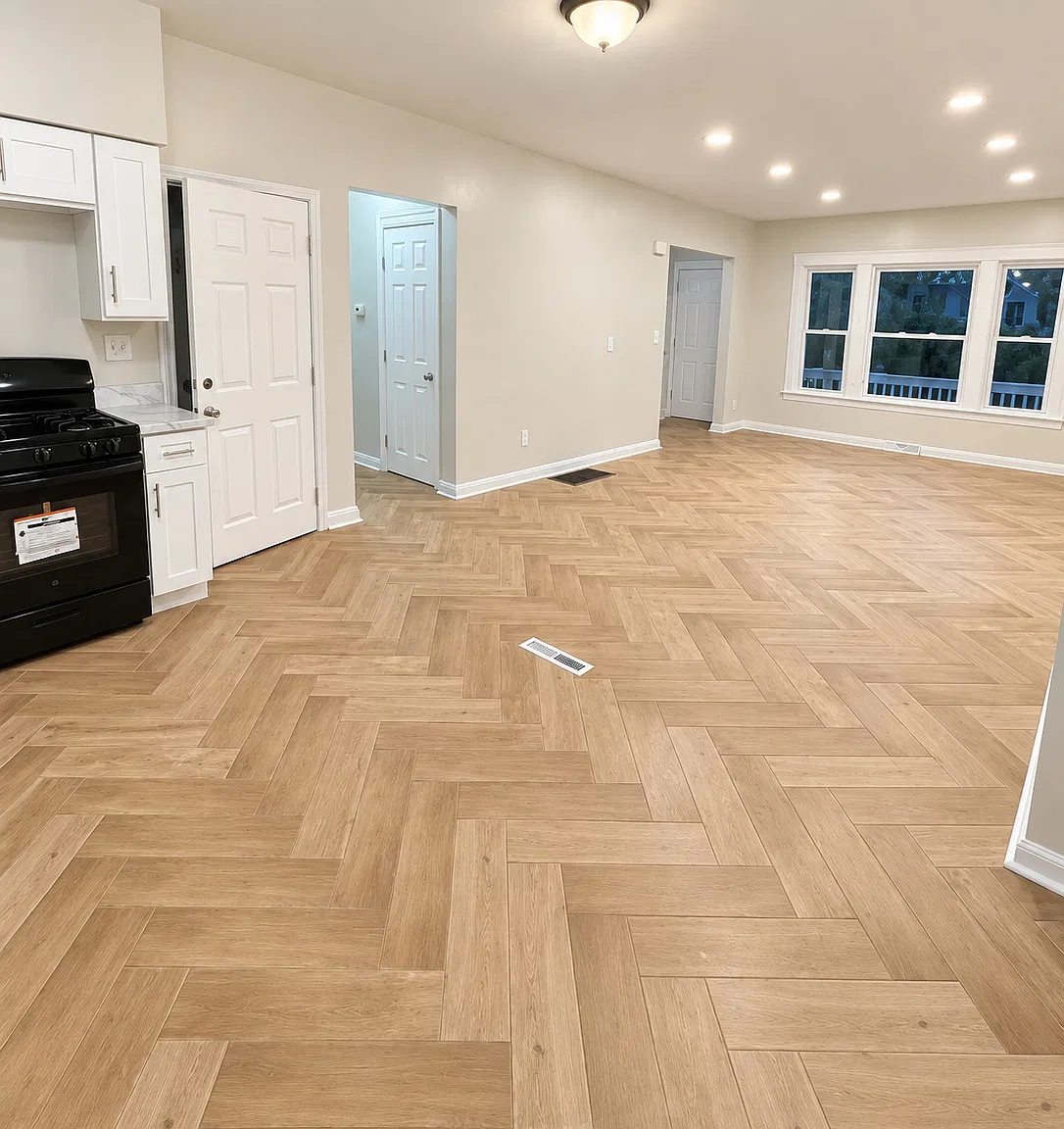 4 bed, 1700 sqft, $1,950 — Photo 3
