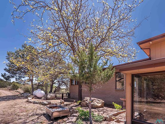 5th image of 1400 Scenic Rd