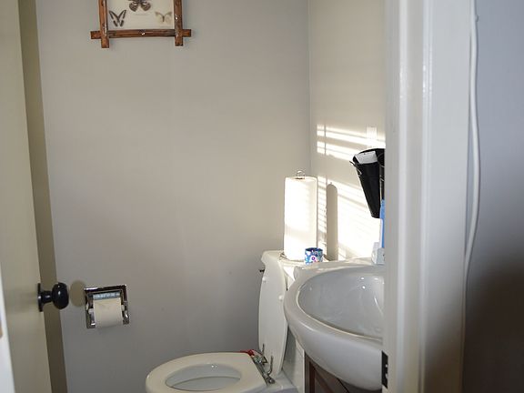 2nd image of 1703 Cherrywood Ln