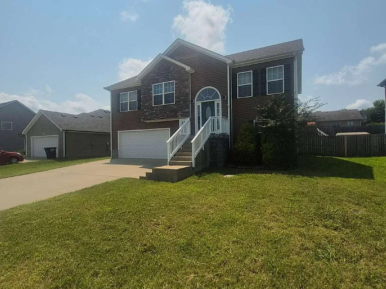 1351 Freedom Dr — Photo 3
