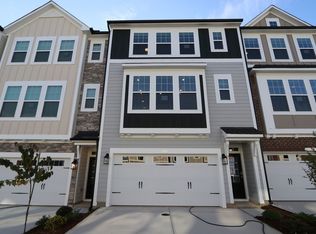 10017 Secluded Garden Dr, Apex, NC 27523