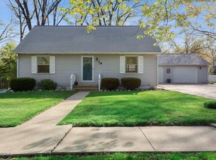28 S Griffith St, New Buffalo, MI 49117