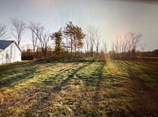 327 Duck Pond Ln, Darien, WI 53114