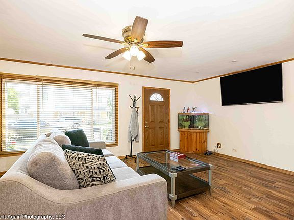 3rd image of 7300 W 114th Pl