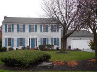 115 Milton Cir, Lititz, PA 17543