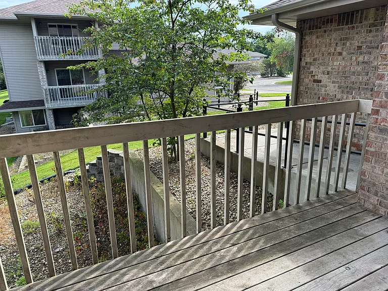 101 Joyce Dr #F — Photo 12