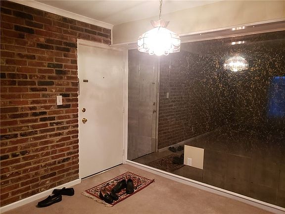 3rd image of 1040 Eve Dr #113