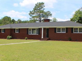 810 Glen Acres Dr, Hartsville, SC 29550