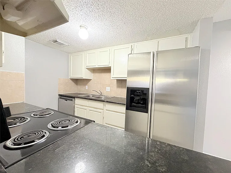 9461 Pagewood Ln #9461 — Photo 13