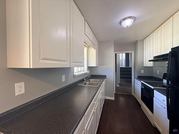 2nd image of 120 Highland Dr