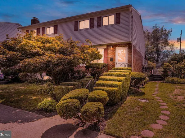 910 N 7th St, Wyomissing, PA 19610