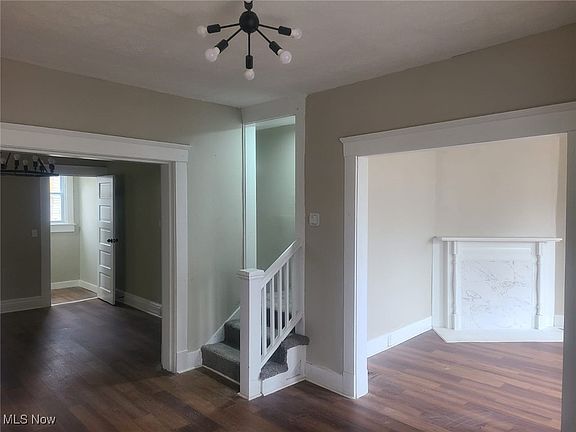 5th image of 1352 E 90th St
