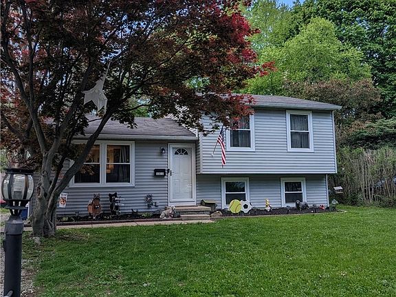 2nd image of 1311 Carol Dr