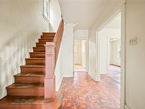 4th image of 302 Platt Ave