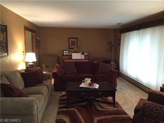 2nd image of 805 Woodland Ave