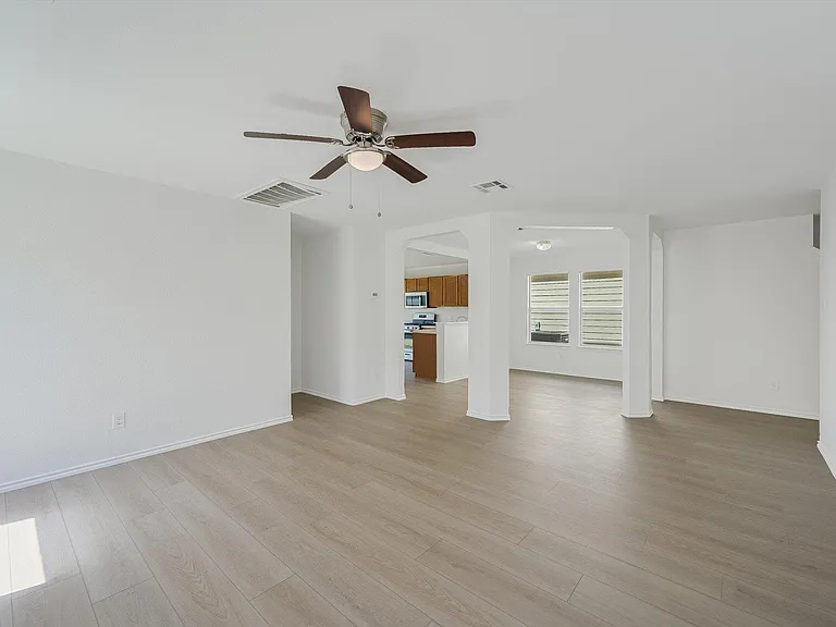 17817 Majestic Elm Ln — Photo 4