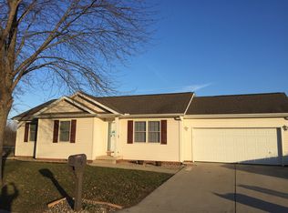 120 N 3rd St, Sherman, IL 62684