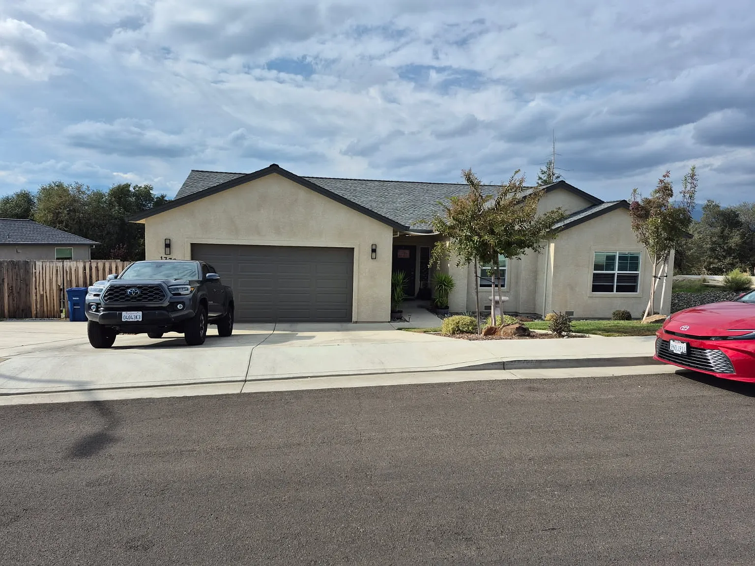 3 bed, 1704 sqft, $700 — Photo 1