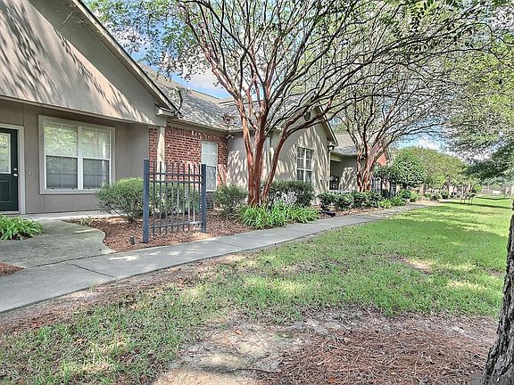 2nd image of 17605 Jefferson Hwy APT A7