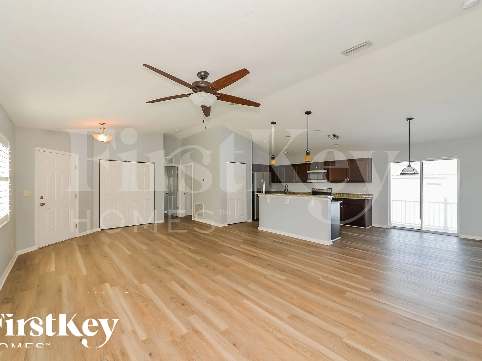 3 bed, 2.0 bath, 1491 sqft, $2,205 — Photo 4