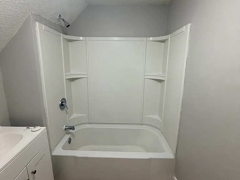 414 Orchard St #3 — Photo 10