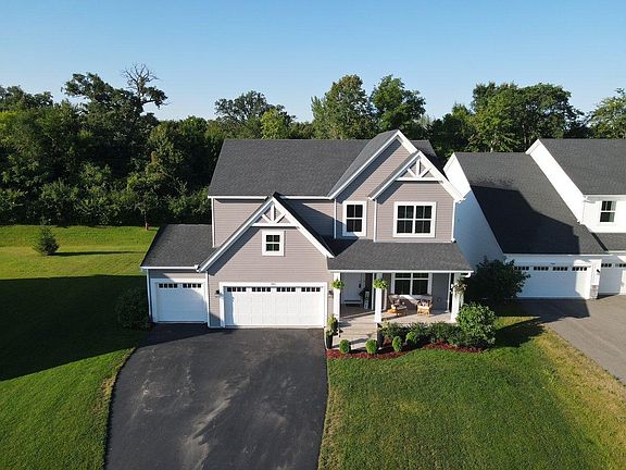 4th image of 2416 Greenbriar Ln