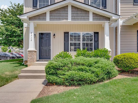 3rd image of 2332 New Holland Cir