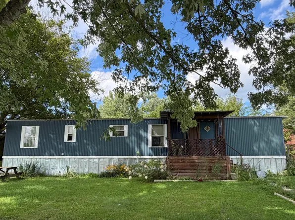 213 Elmwood Ave, Alderson, WV 24910